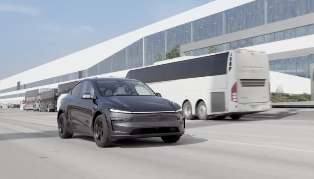 Découvrez Pourquoi Tesla FSD Reste Incontournable Malgré sa Supervision!