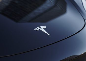 Un ancien dirigeant de Tesla lance une levée de fonds de 50 millions de dollars pour révolutionner l’énergie !