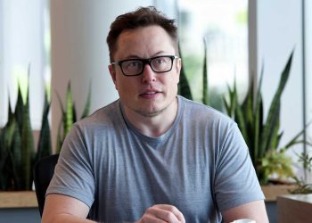 Elon Musk Répond à une Poursuite ‘Idiotique’ sur les Compteurs de Tesla : Révélations Choc à Ne Pas Manquer!