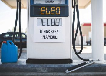 Enfin une bonne nouvelle à la pompe : les prix des carburants au plus bas depuis un an