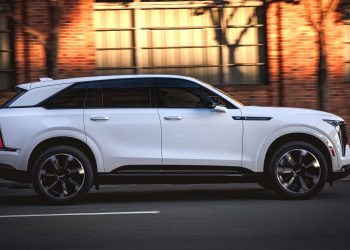 Cette fonctionnalité inattendue de l&rsquo;énorme Cadillac Escalade IQ vous surprendra !