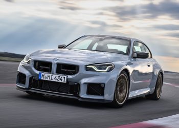 Cette nouvelle BMW M2 CS 2026 gagne 50 chevaux et perd 100 livres, mais adieu la boîte manuelle : bonne ou mauvaise surprise ?