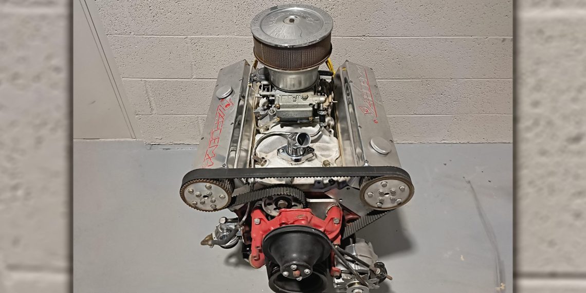 Un rare moteur Chevy Small Block converti en SOHC en vente : une opportunité unique à ne pas manquer !