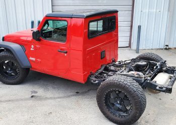 Ce kit de cabine pour Jeep Wrangler va vous faire voir rouge avec ses idées folles !