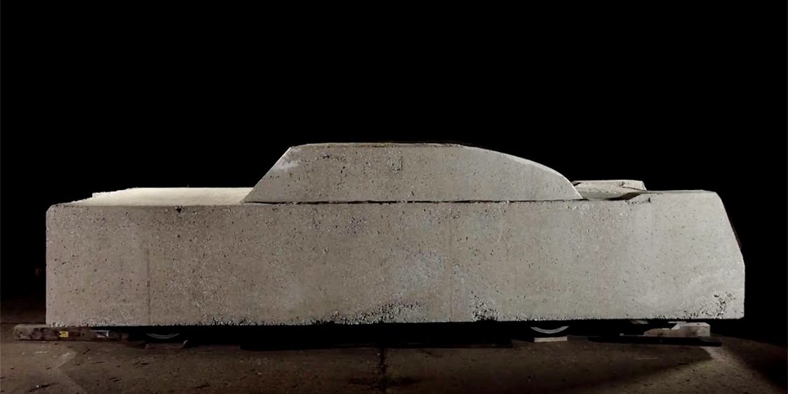 Un Cadillac de 1957 enfermé dans du béton à Chicago : l&rsquo;étrange mystère d&rsquo;un parking urbain