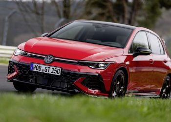VW dévoile une GTI qui pourrait bien surpasser la Golf R : un choc pour les passionnés !