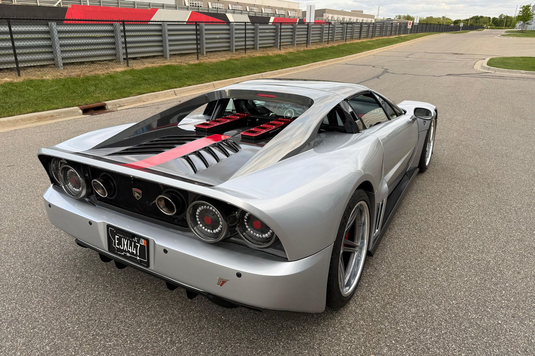 Falcon F7 Image 1
