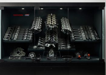 La dernière Honda V10 pilotée par la légende de la F1 Ayrton Senna mise en vente : ne manquez pas cette chance historique !