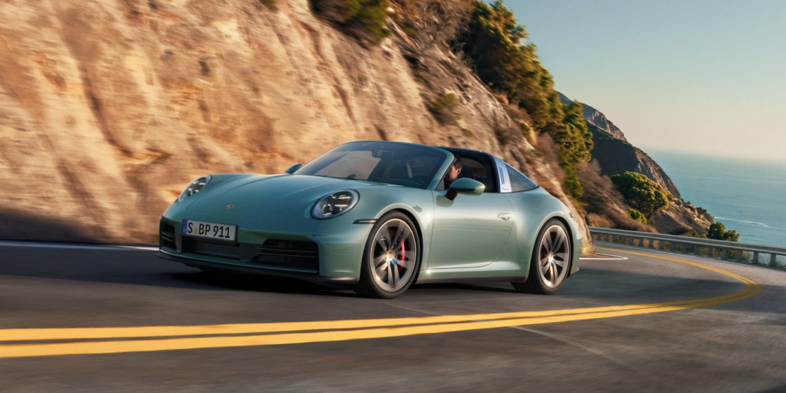 La nouvelle Porsche 911 4S surprend avec 473 ch mais dit adieu au manuel !