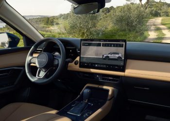 Mazda avoue son erreur sur les écrans tactiles et mise sur les commandes au volant : un choix qui change tout ?