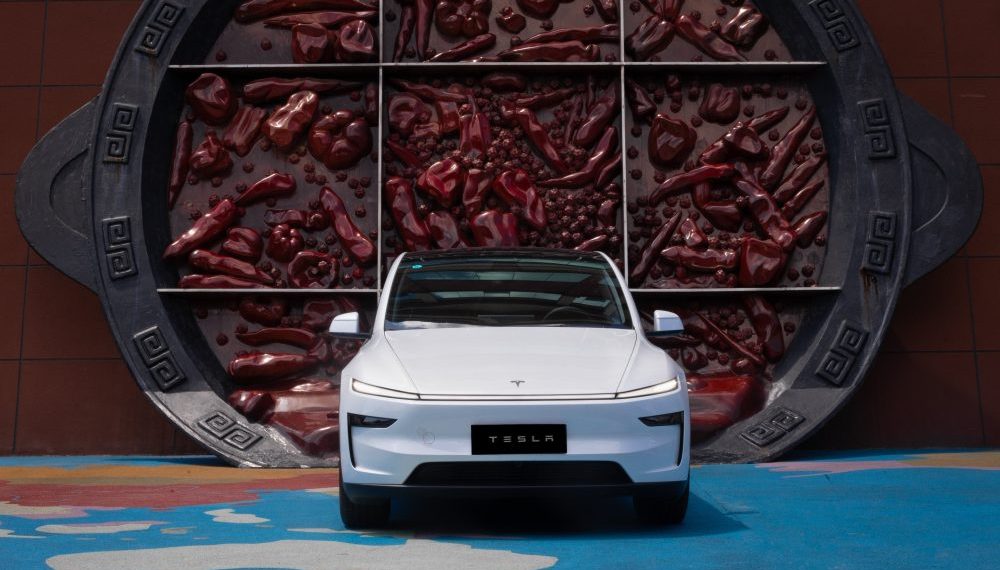 Les immatriculations de Tesla en Chine explosent à 10 700 en une semaine : une surprise électrique !