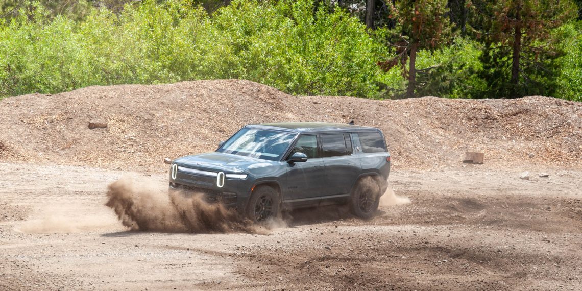Le secret inattendu pour activer le Kick Turn sur les premiers Rivian R1T et R1S Quad