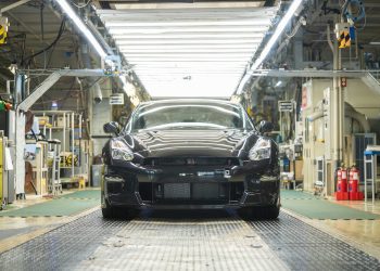La Nissan GT-R est-elle vraiment terminée ? La vérité sur l’arrêt de la production de la R35 !