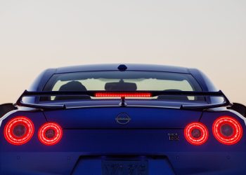 Le « parrain du GT-R » de Nissan insiste sur l&rsquo;avenir à essence des modèles à venir !