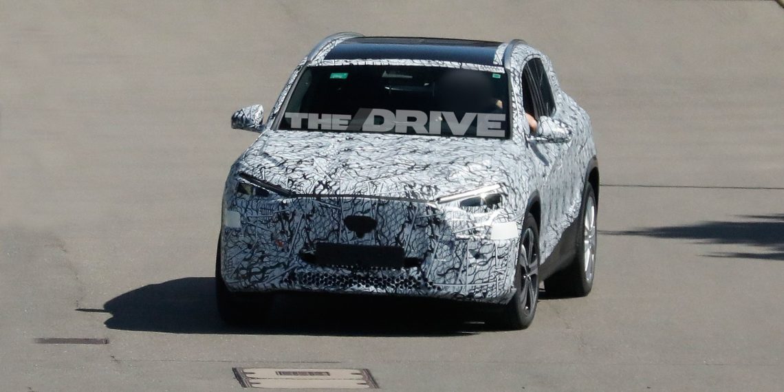 Pourquoi le nouveau Mercedes-Benz GLA 2026 semble-t-il si minuscule sur ces photos volées ?