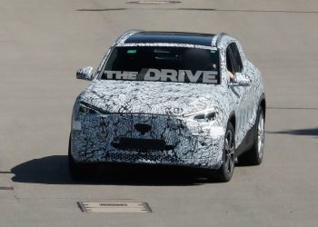 Pourquoi le nouveau Mercedes-Benz GLA 2026 semble-t-il si minuscule sur ces photos volées ?