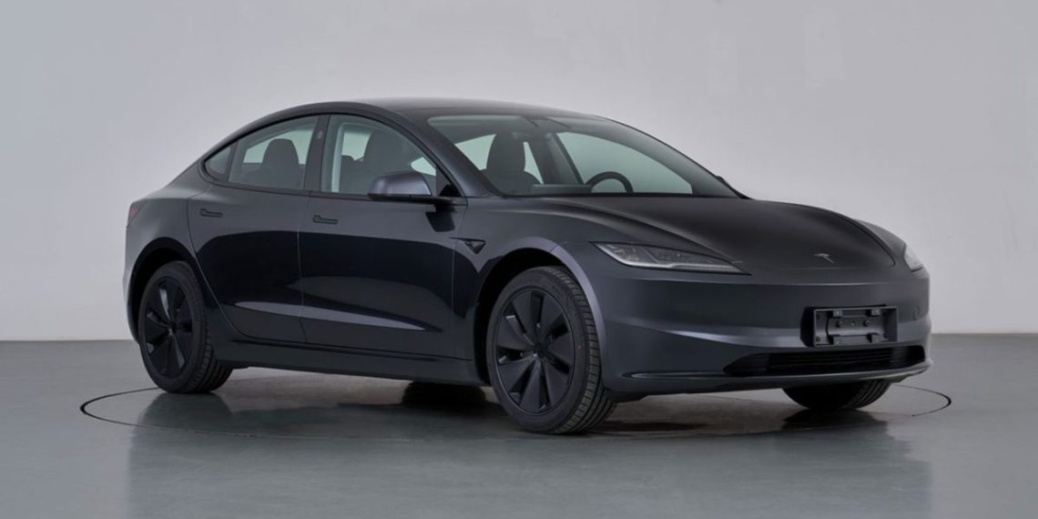 Vous ne devinerez jamais où la Tesla Model 3 atteint 830 km d’autonomie !