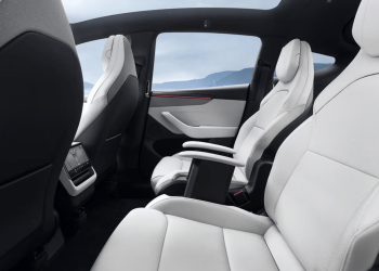 Elon Musk affirme que Tesla pourrait ne jamais introduire la nouvelle Model YL aux États-Unis pour une raison qui frôle l’absurde !
