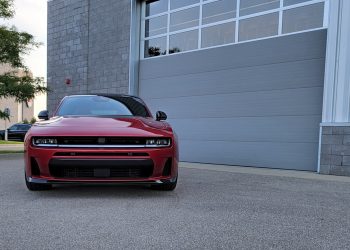 Le PDG de Dodge laisse entendre une surprise pour les fans du Charger Hemi V8