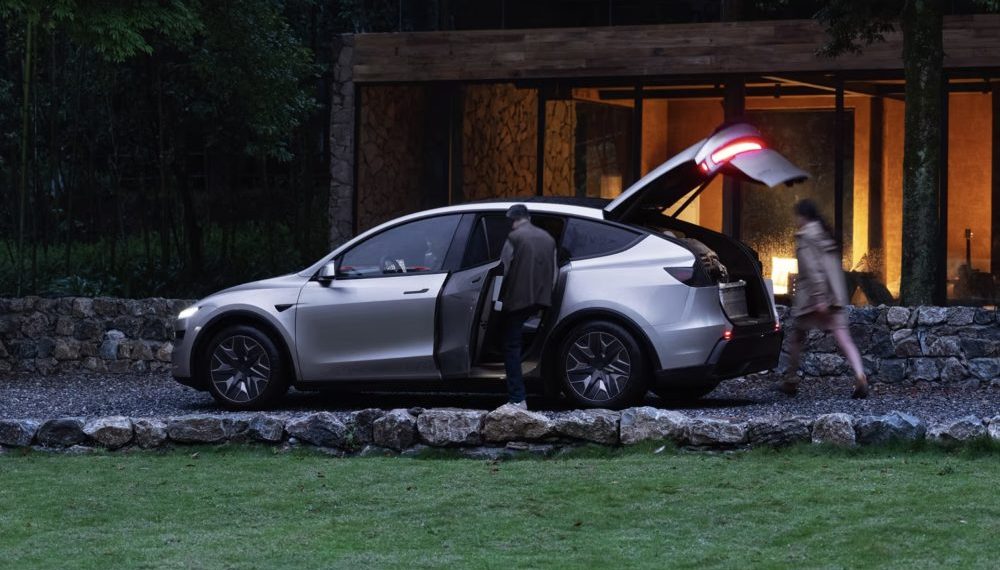 La Tesla Model Y L Robotaxi : la menace à 47 000 $ qui pourrait anéantir Waymo !