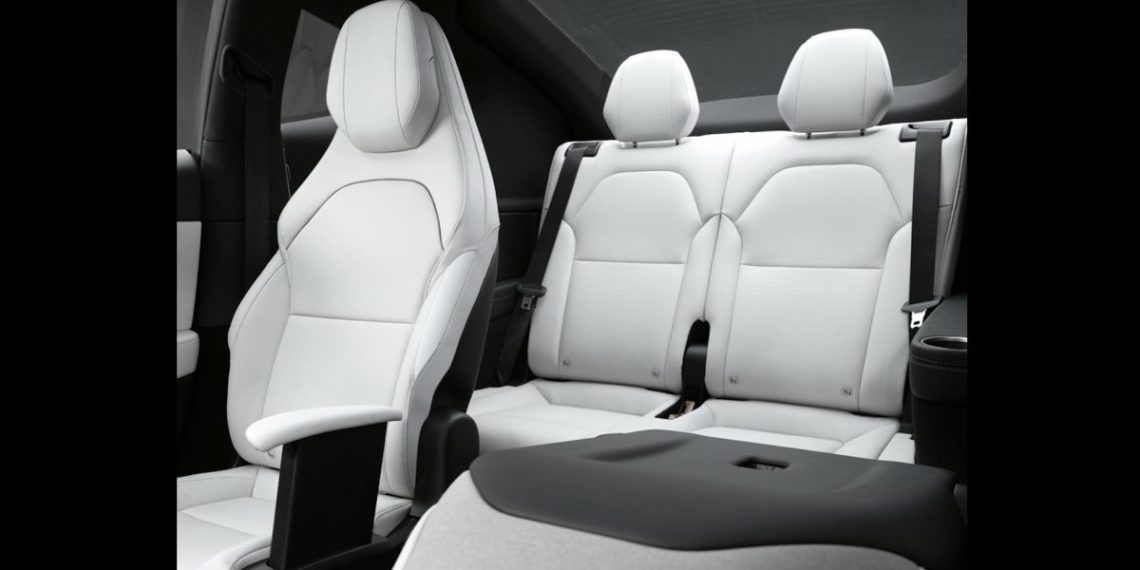 Tesla Model Y L chinois : performances bluffantes mais espace réduit au troisième rang