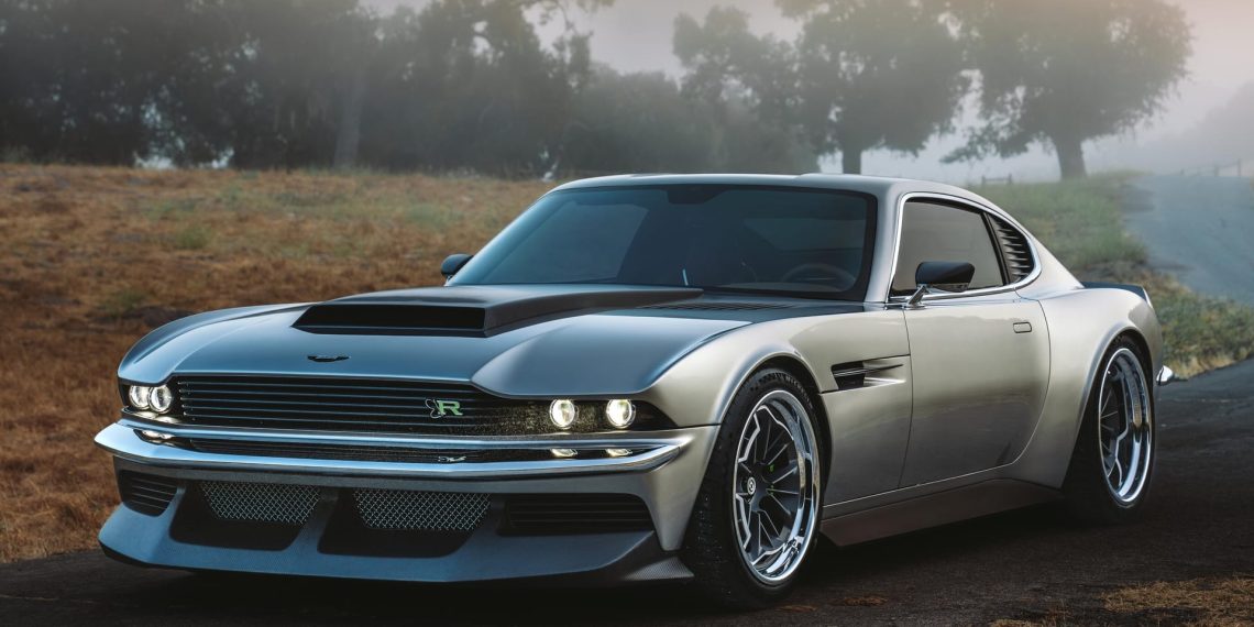 Cette Aston Martin DBS de 1971 transformée en une véritable machine de muscle moderne va vous étonner !
