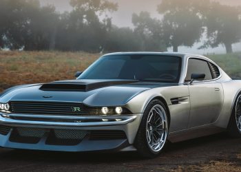 Cette Aston Martin DBS de 1971 transformée en une véritable machine de muscle moderne va vous étonner !