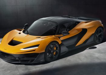 Le nouveau PDG de McLaren affirme qu&rsquo;une voiture électrique n&rsquo;est pas pour demain : surprise chez les fans !