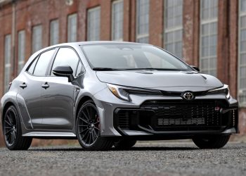 La Toyota GR Corolla 2026 : pourquoi elle n&rsquo;est plus la reine des compactes sportives abordables ?