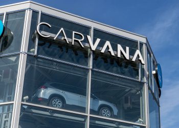 Pourquoi Carvana se transforme-t-elle lentement en chaîne Chrysler-Dodge-Jeep-Ram ?