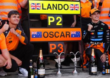 La quête chaotique de McLaren pour l&rsquo;équité entre ses pilotes F1 affamés