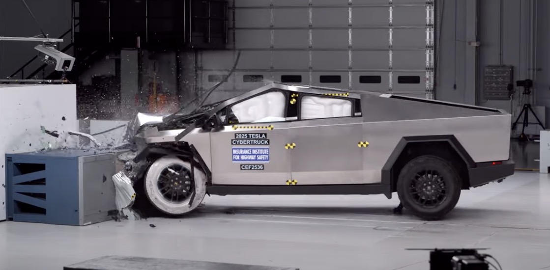 Test de collision du Tesla Cybertruck
