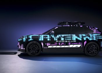 La Porsche Cayenne EV 2026 va embarquer une charge sans fil révolutionnaire !