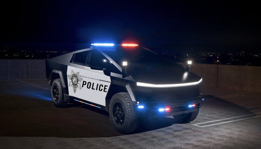 Les incroyables Tesla Cybertruck version police débarquent à Las Vegas : une révolution signée par un célèbre tuner !