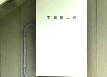 Des milliers de Powerwall 2 rappelés en Australie : votre Tesla est-elle concernée ?