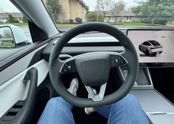 Le surprenant échec d&rsquo;un ado à son permis à cause de sa Tesla Model Y en Ontario