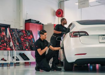 iPhone et Tesla : un simple ajustement qui change tout pour les utilisateurs