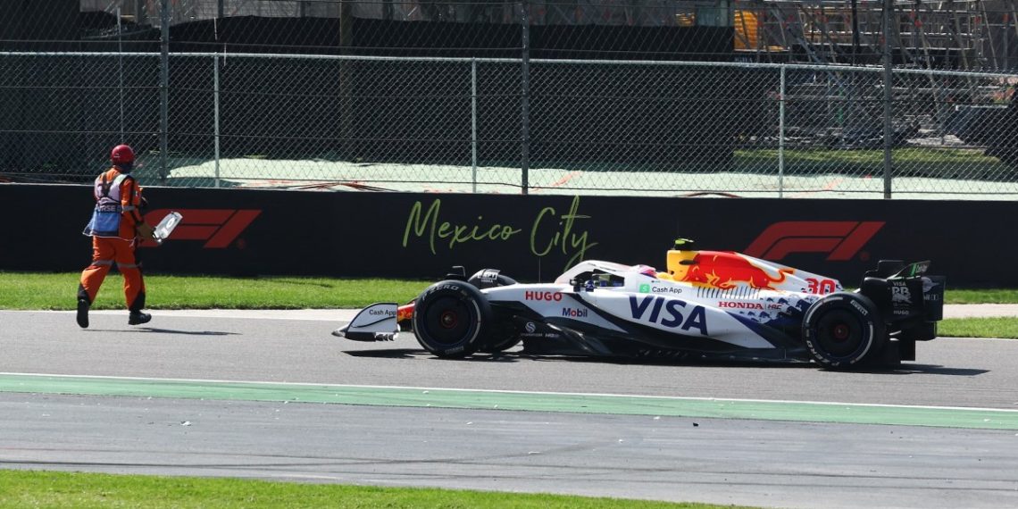 La F1 face à la peur : le frisson du quasi-accident des commissaires au Mexique !