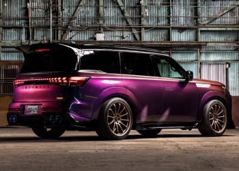 Comment Infiniti a transformé le Nissan GT-R en un SUV de 1 000 ch à la teinte Midnight Purple pour le SEMA
