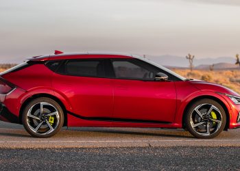 Les propriétaires de Kia EV6 en ébullition : découvrez pourquoi leurs subwoofers sont mal câblés d’usine !