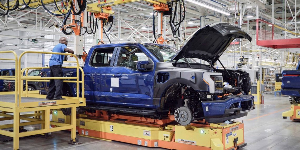 Une mystérieuse pénurie d&rsquo;aluminium menace la production du célèbre F-150 Lightning de Ford