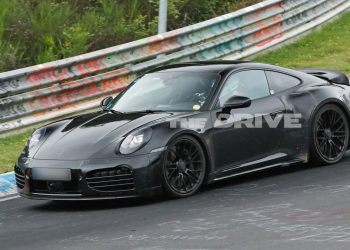 La Porsche 911 Turbo Touring 2026 surprend avec ses 700 ch élégamment dissimulés !