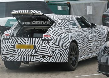 Photos espion : le surprenant prototype électrique Type 00 de Jaguar cache une minuscule particularité