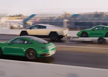 Elon Musk pris sur le fait : le Tesla Cybertruck vraiment plus rapide que la Porsche 911 ?