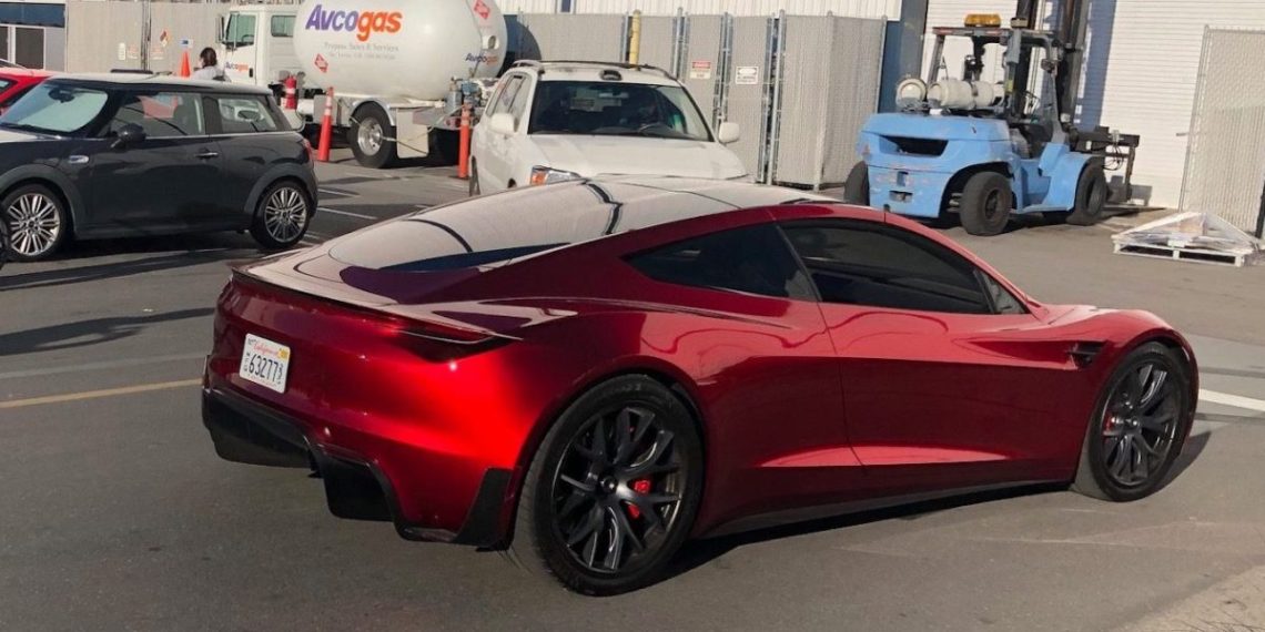 Tesla sur le point de lancer le très attendu Roadster nouvelle génération ? Un indice caché dans une offre d’emploi !