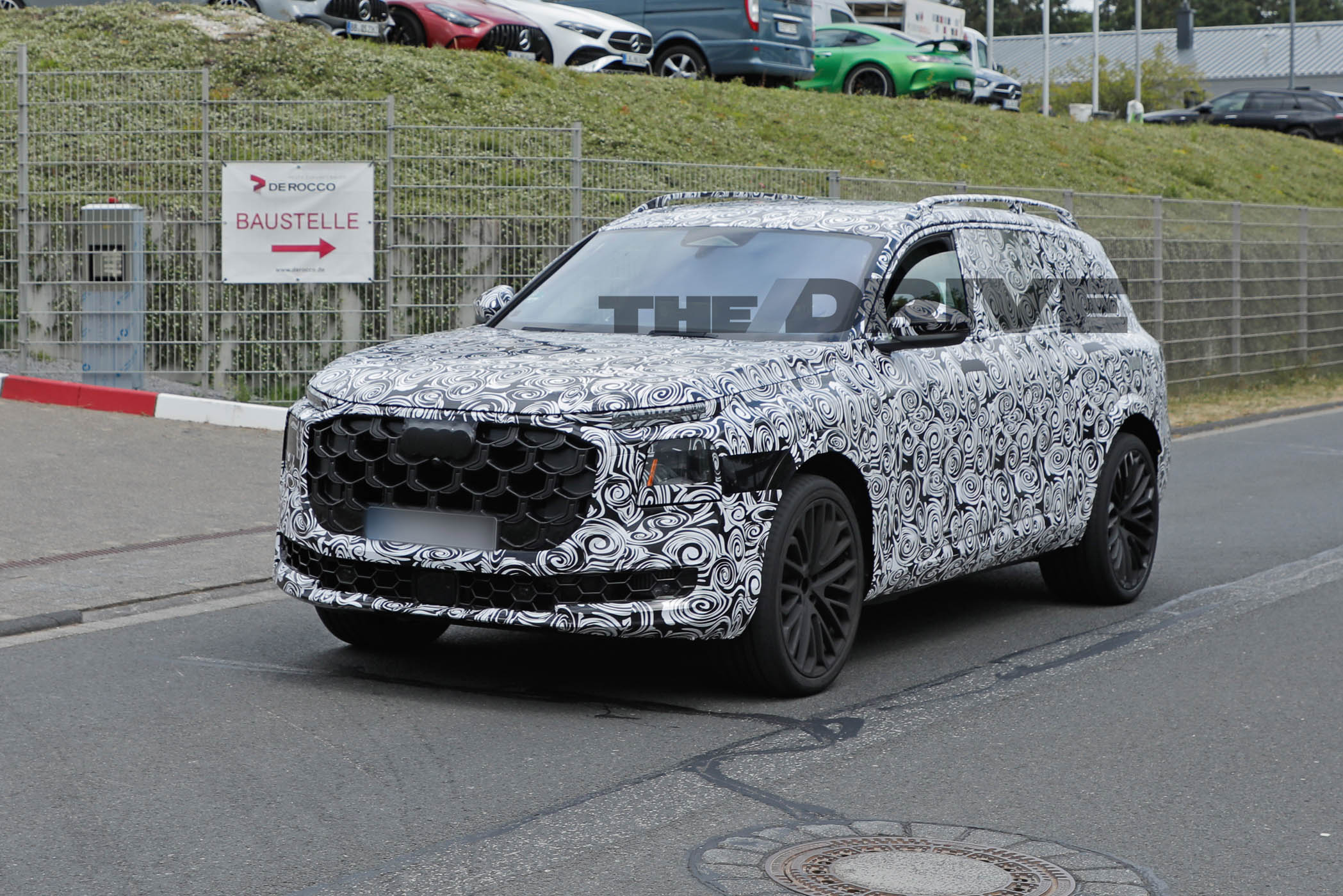Photos espions de la Audi SQ9 2027