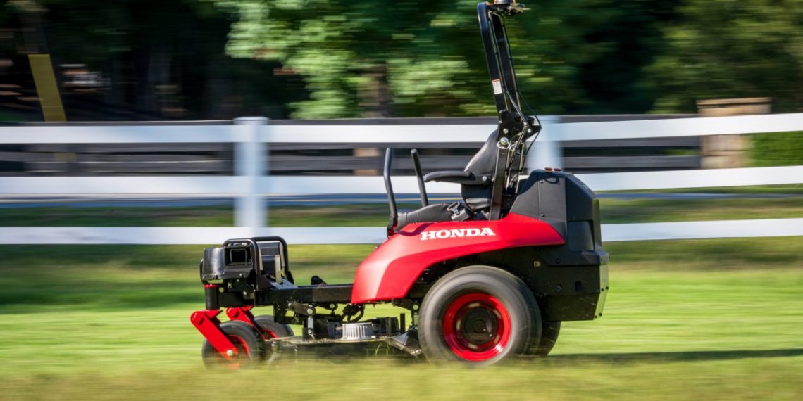 Le nouveau robot tondeuse autonome de Honda impressionne, mais son prix dépasse celui d’une Civic Si !