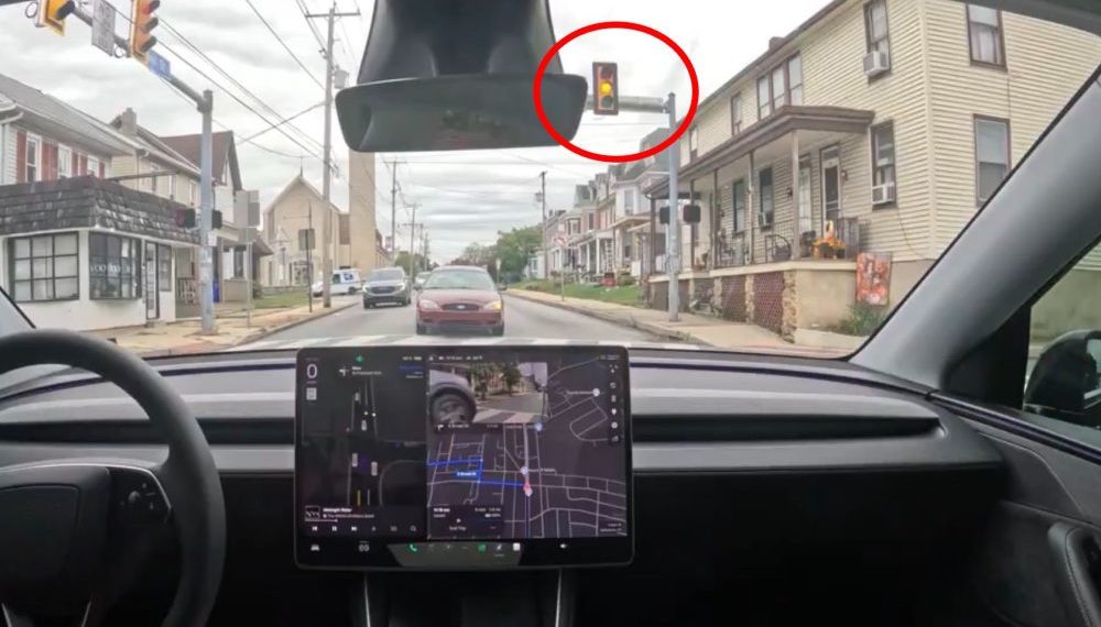 La réaction inattendue d’internet après que ma Tesla en mode FSD 14.1 ait fait ça ! 🌐😲
