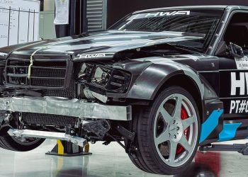 Cette Mercedes 190E à 800 000 $ sortie d&rsquo;un crash test va vous laisser bouche bée !