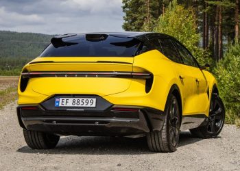 Lotus se lance dans l&rsquo;ère hybride : un nouveau chapitre électrisant !